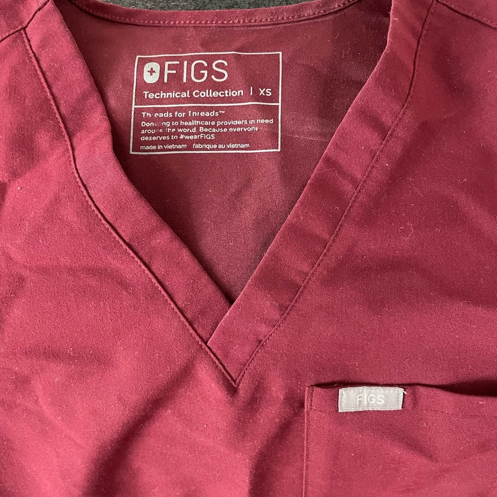 Burgundy figs scrub set